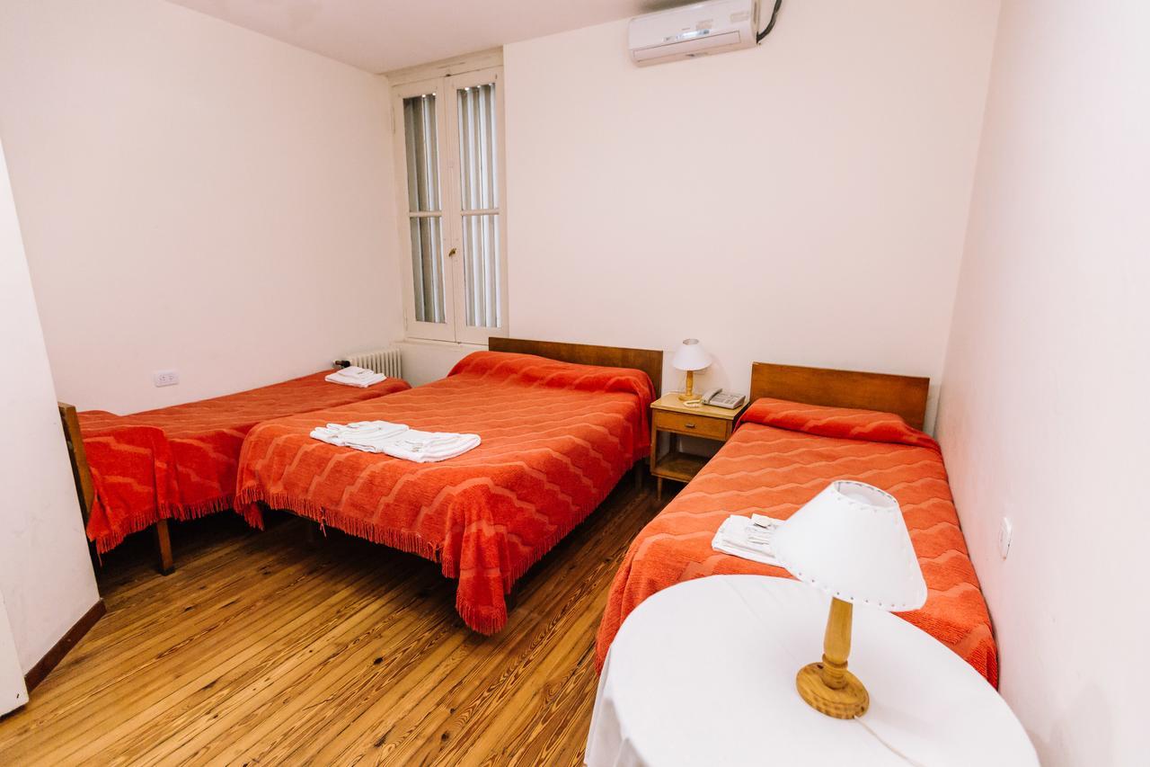 Avenida Hotel Junin  Exterior photo