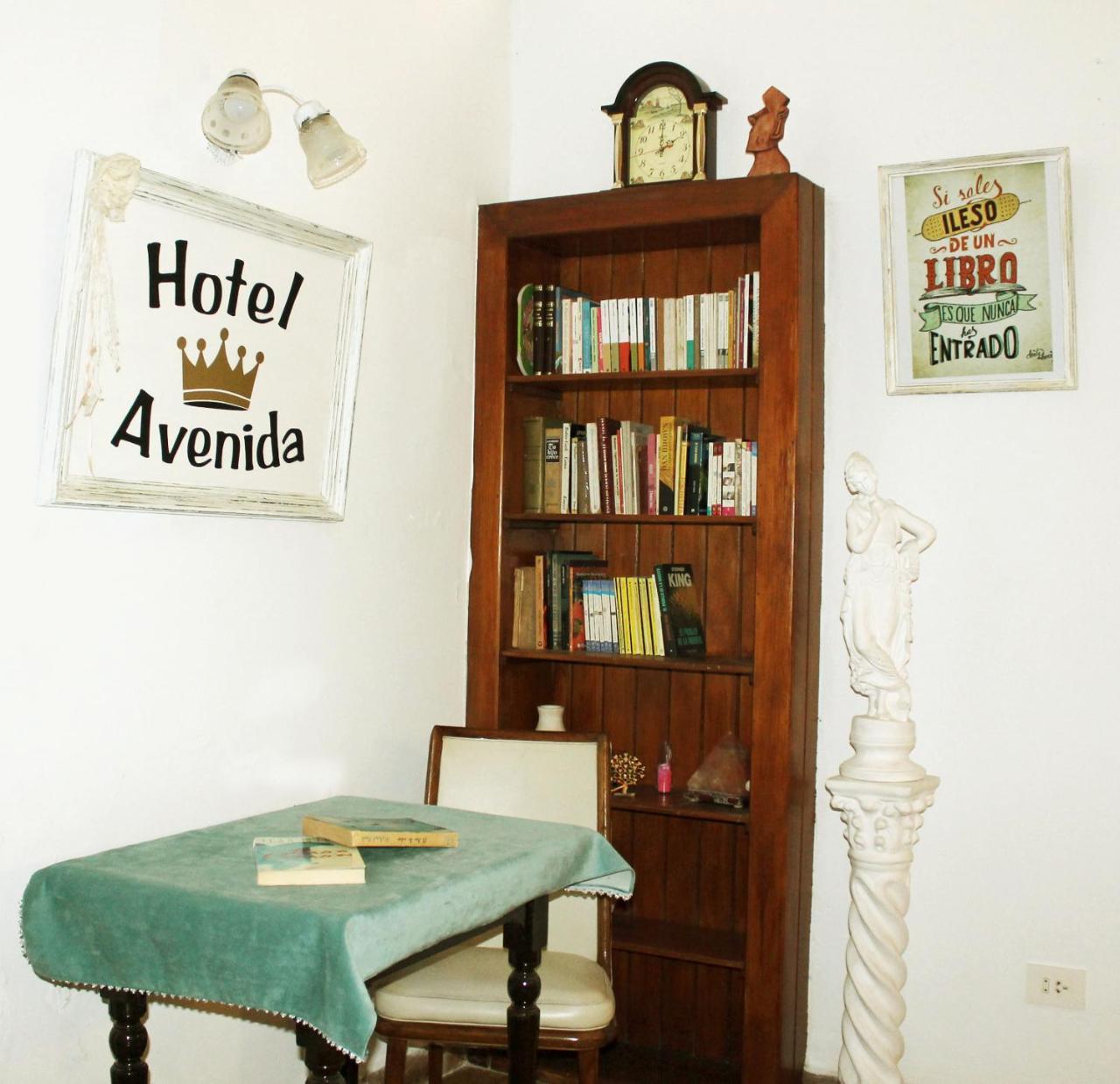 Avenida Hotel Junin  Exterior photo